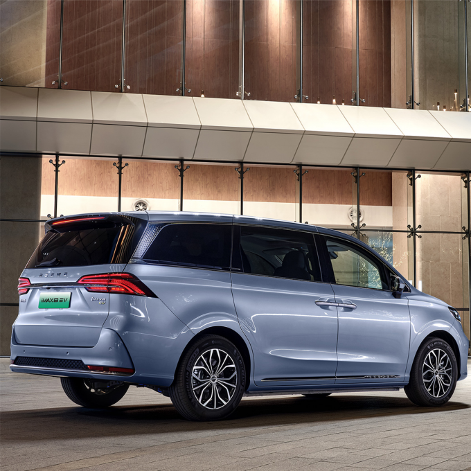 2023 MPV EV Car 7 Seats Roewe Imax8 For Travelling New Energy Vehicle Long Range 2