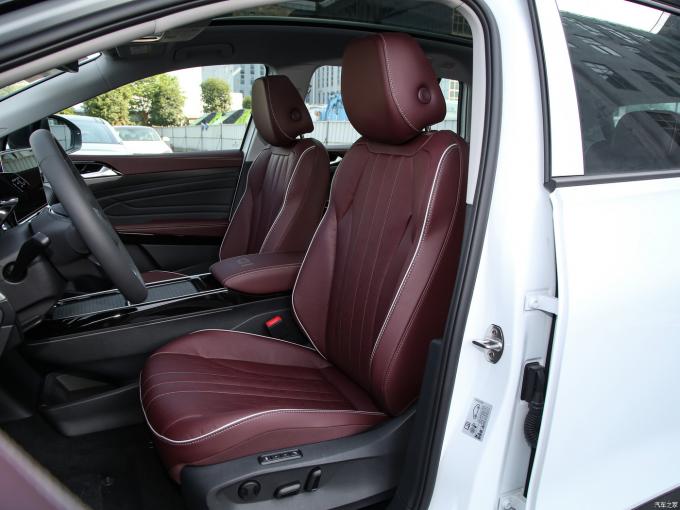 Electric EV Car 2025 New Energy Vehicle Id6 Saloon Left-Hand Driving Electric Vehicles 2