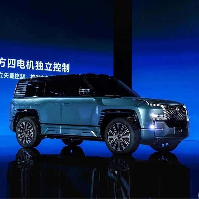 800km Range 2023  BYD U8 Electric Car Amphibious Overlord BYD Hybrid SUV