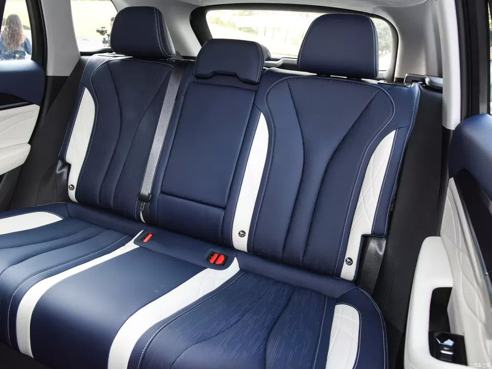 lectric Cars Geely Coolray Binyue Phev 1.5t Epro 5 Seat Suv Petrol Hybrid Cars