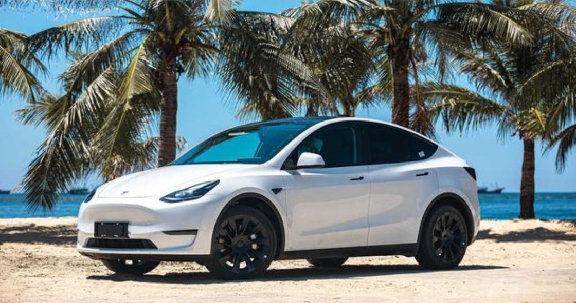 2023 Tesla Model Y Performance White Long Range Electric SUV with LED Lights and Autopilot