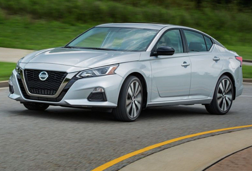 Automatic Transmission 5 Star PETROL Nissan Car Seating Capacity 5 Fuel Economy 7.2L/100km